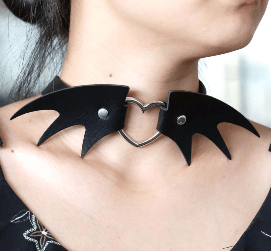 Heart Gothic Choker
