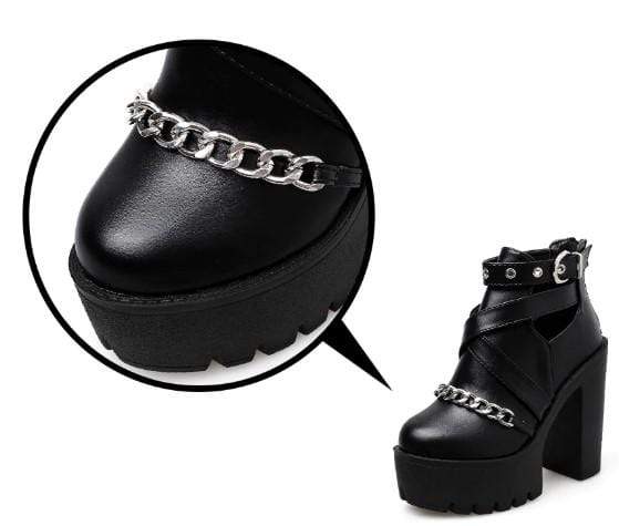 Retribution Chain Boots