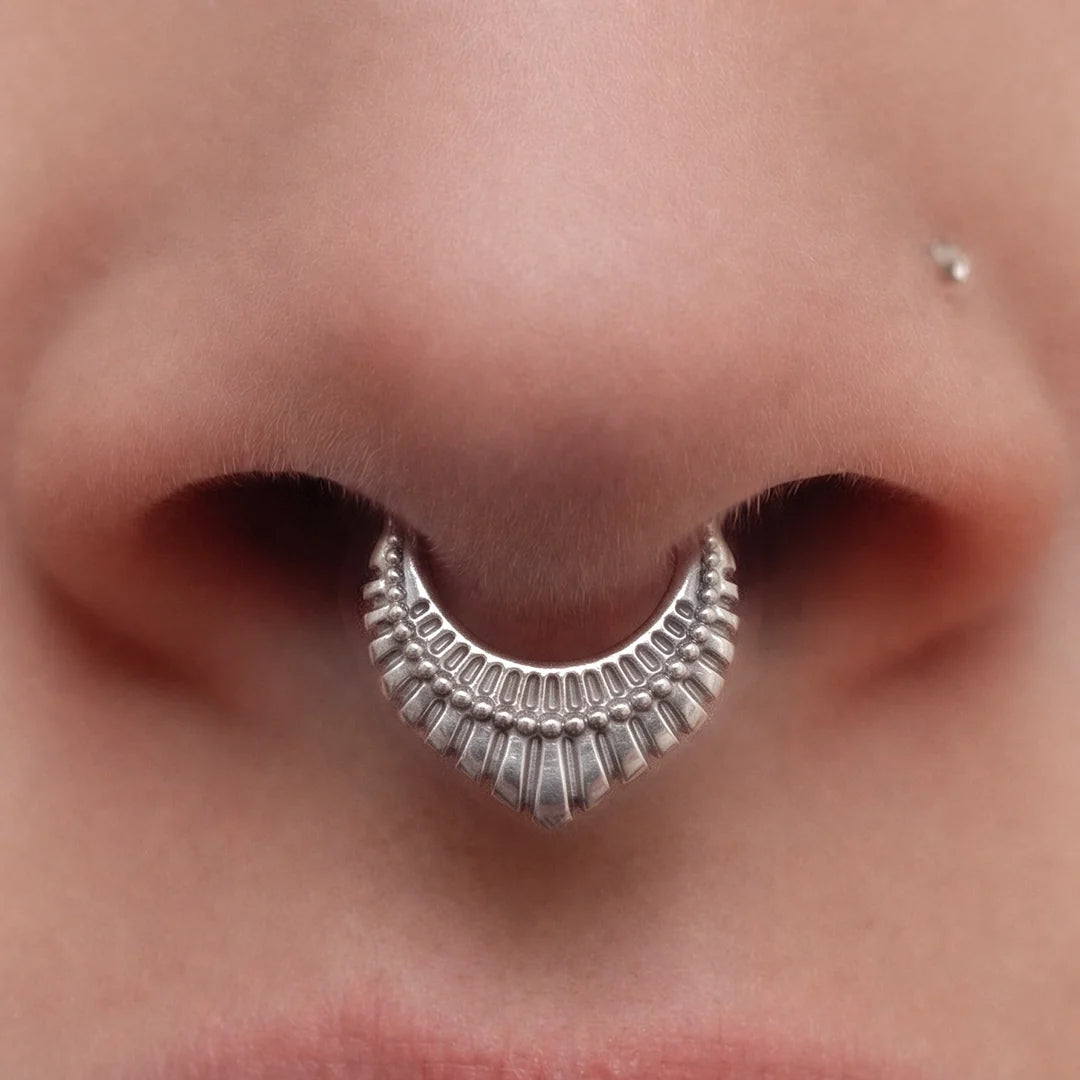 ARTISAN INSPIRED CLICKER