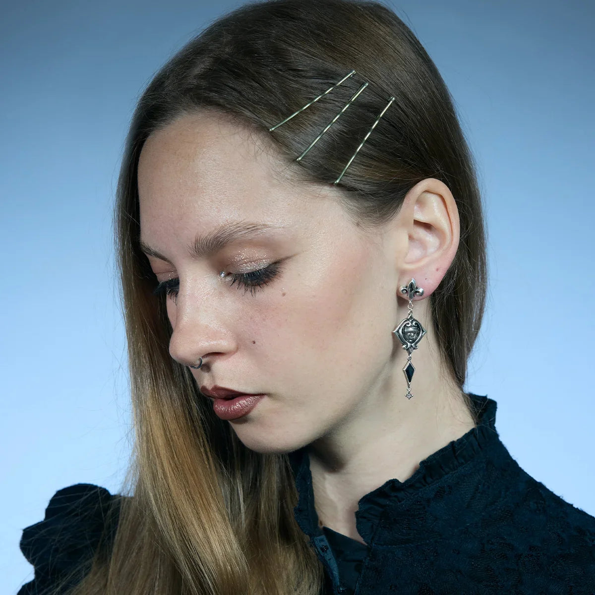 BLIND ORACLE EARRINGS