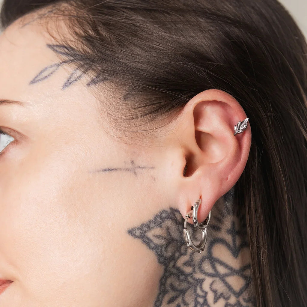 BRAMBLE LEAF FLATBACK STUD