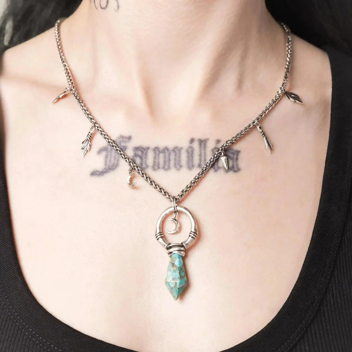 CRESCENT WARD NECKLACE (SILVER-TURQUOISE)