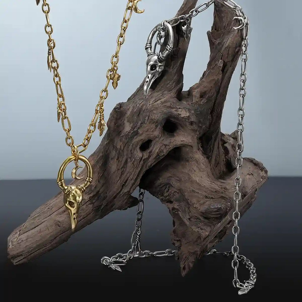 CROW WARD NECKLACE  (SILVER)