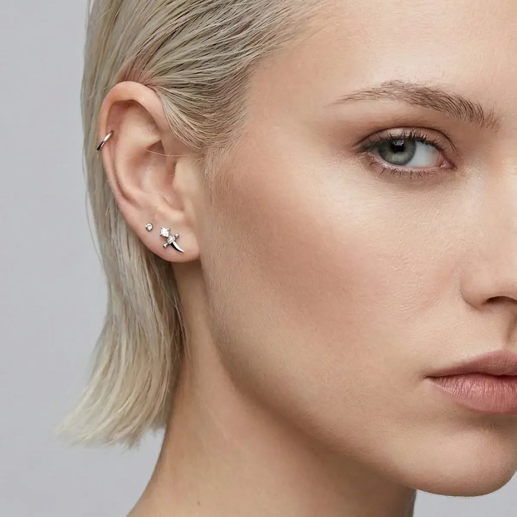 CRYSTAL DAGGER FLATBACK STUD