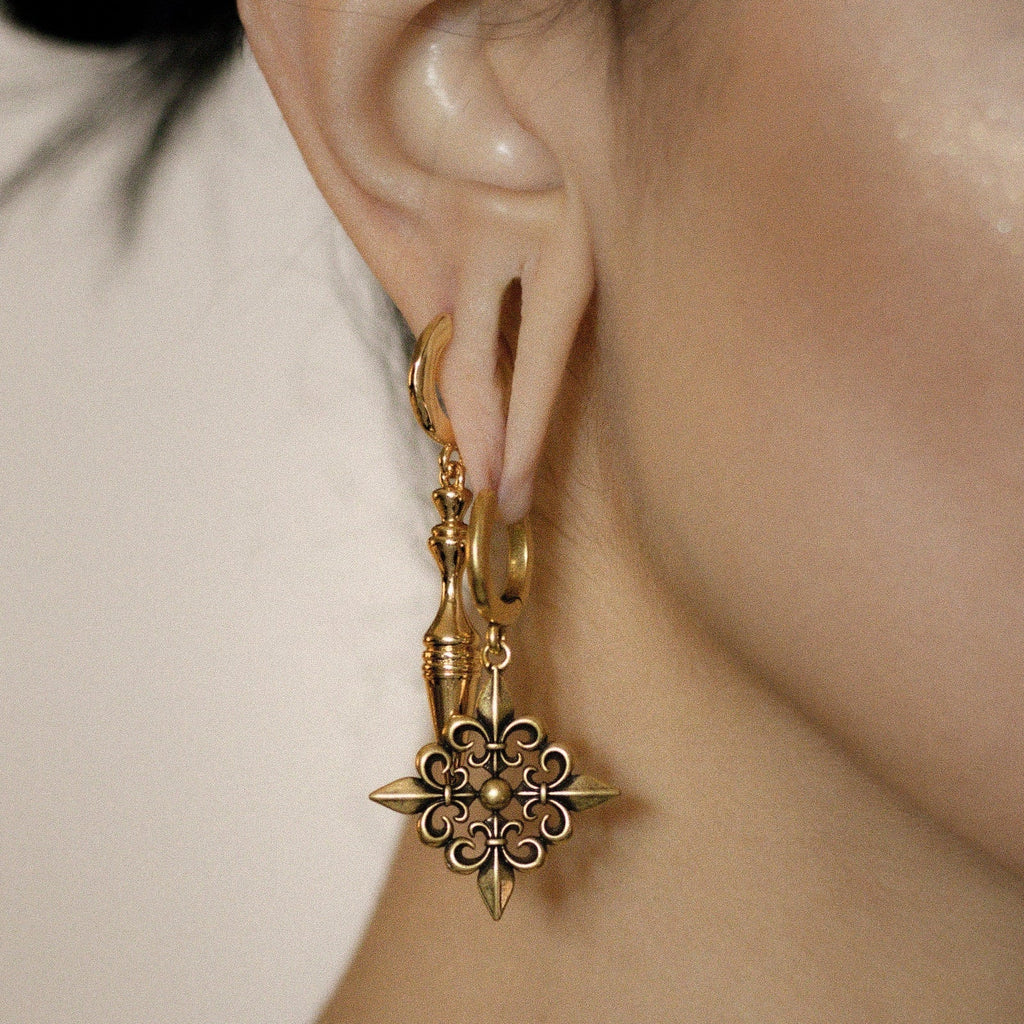 FLEUR-DE-LIS ELEGANCE EARRINGS