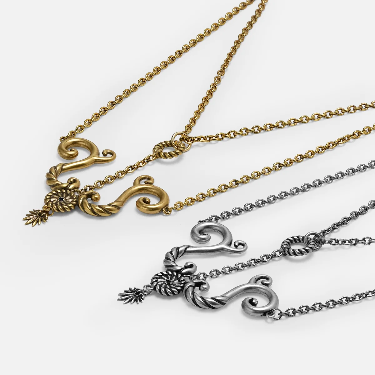 TIDEWORN KNOT NECKLACE