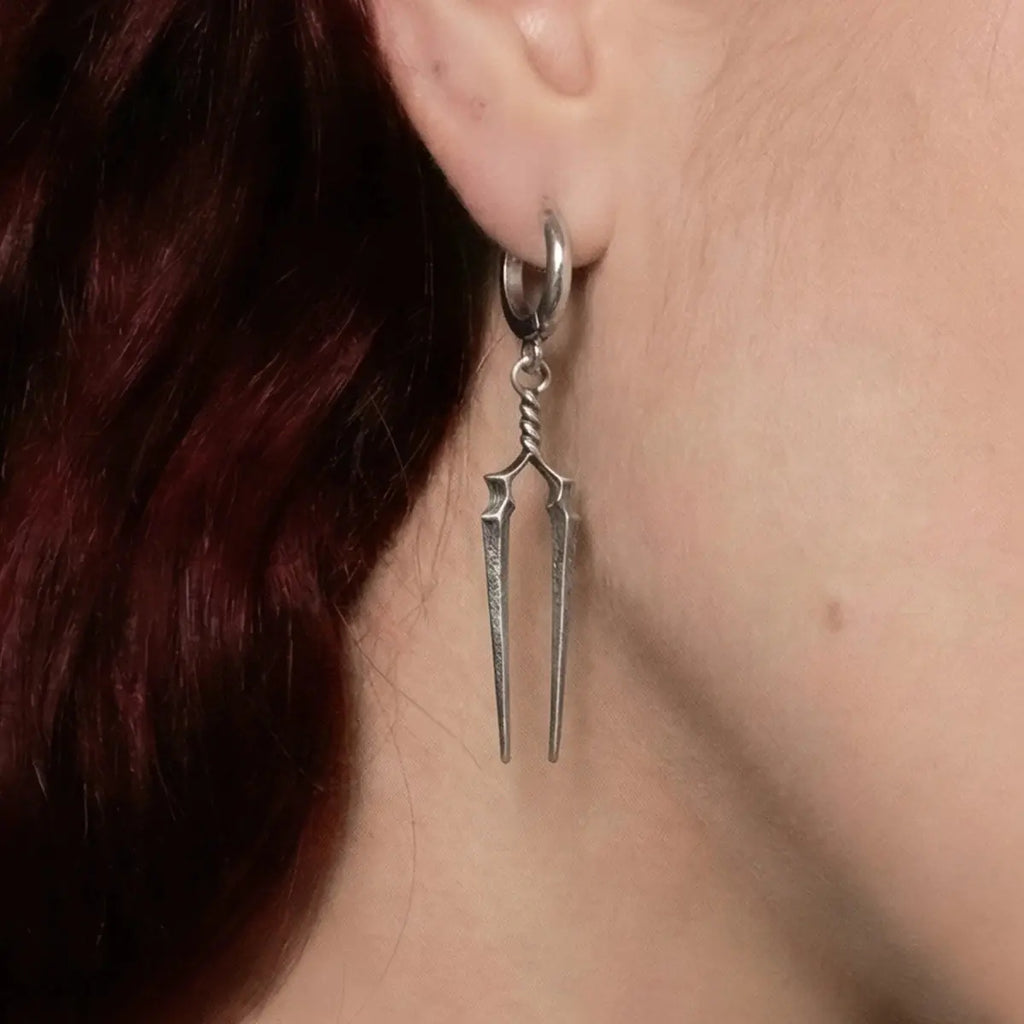 LONGINUS TWIN SPEAR EARRINGS (925 SILVER)