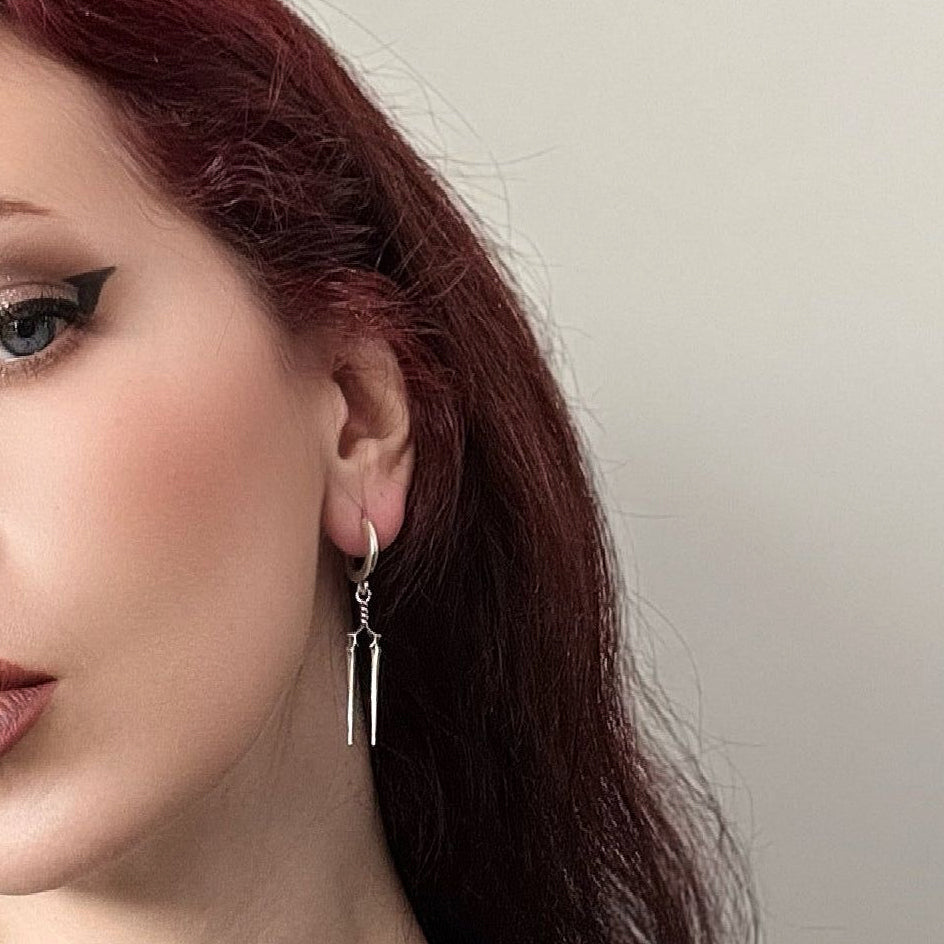 LONGINUS TWIN SPEAR EARRINGS