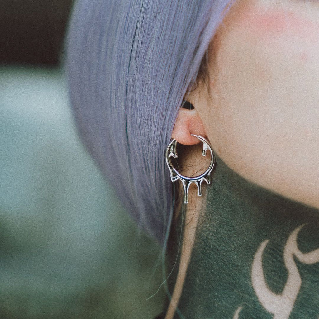 MOLTEN DROP EARRINGS (925 SILVER)