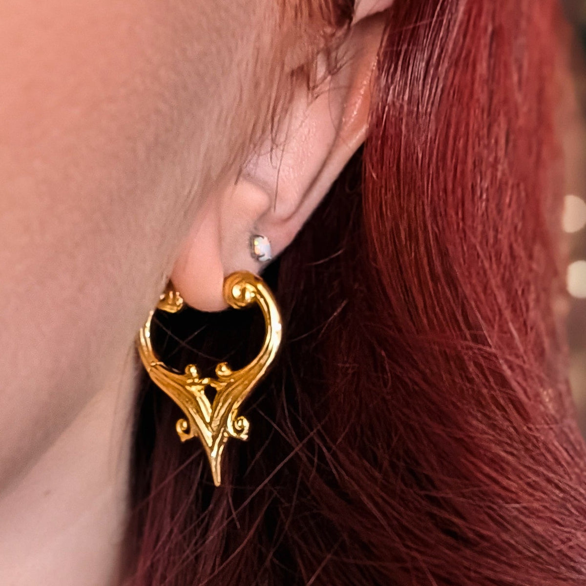 MYSTIC CREST EARRINGS