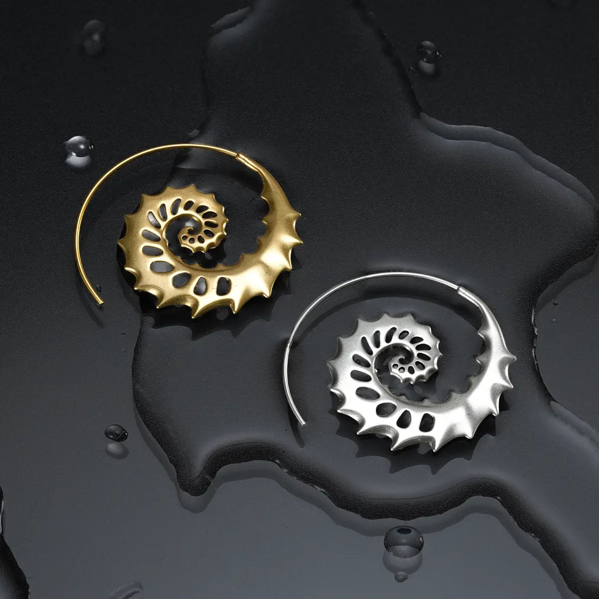 NAUTILUS OMEN EARRINGS