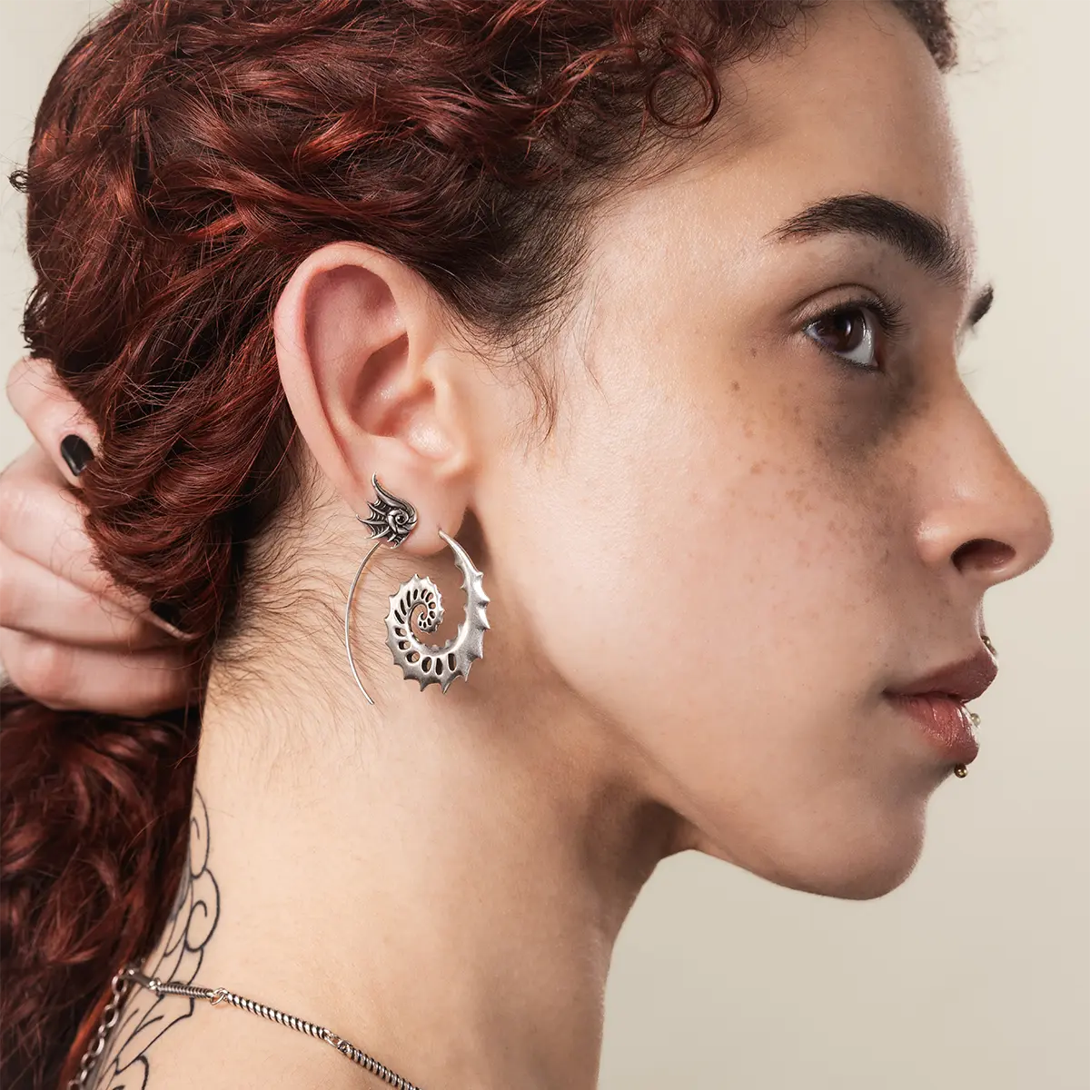 NAUTILUS OMEN EARRINGS