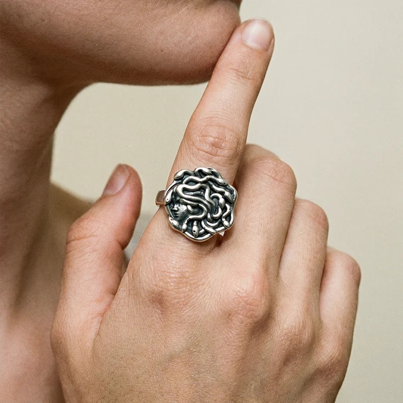 PETRIFIED GAZE RING