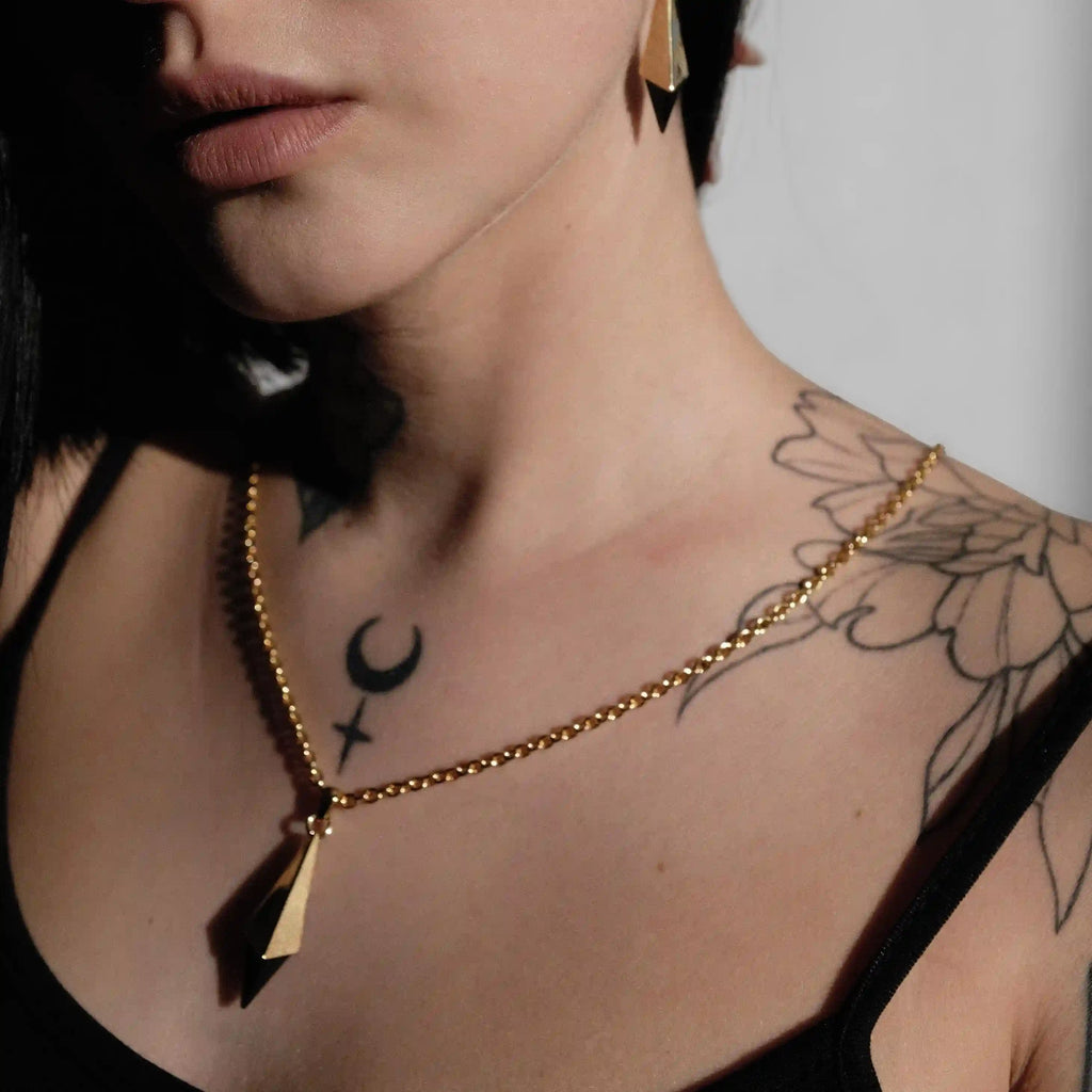 PRISM APEX NECKLACE