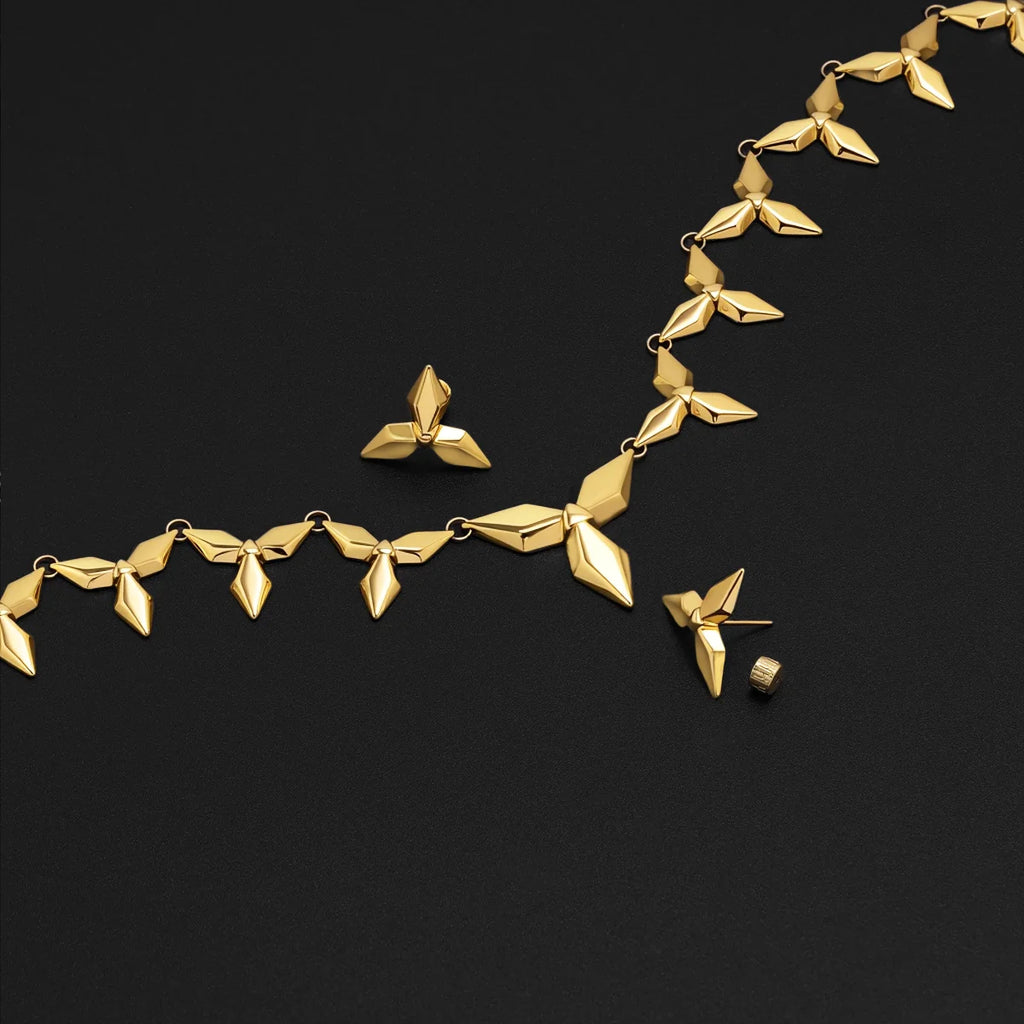 PUNK PETAL NECKLACE