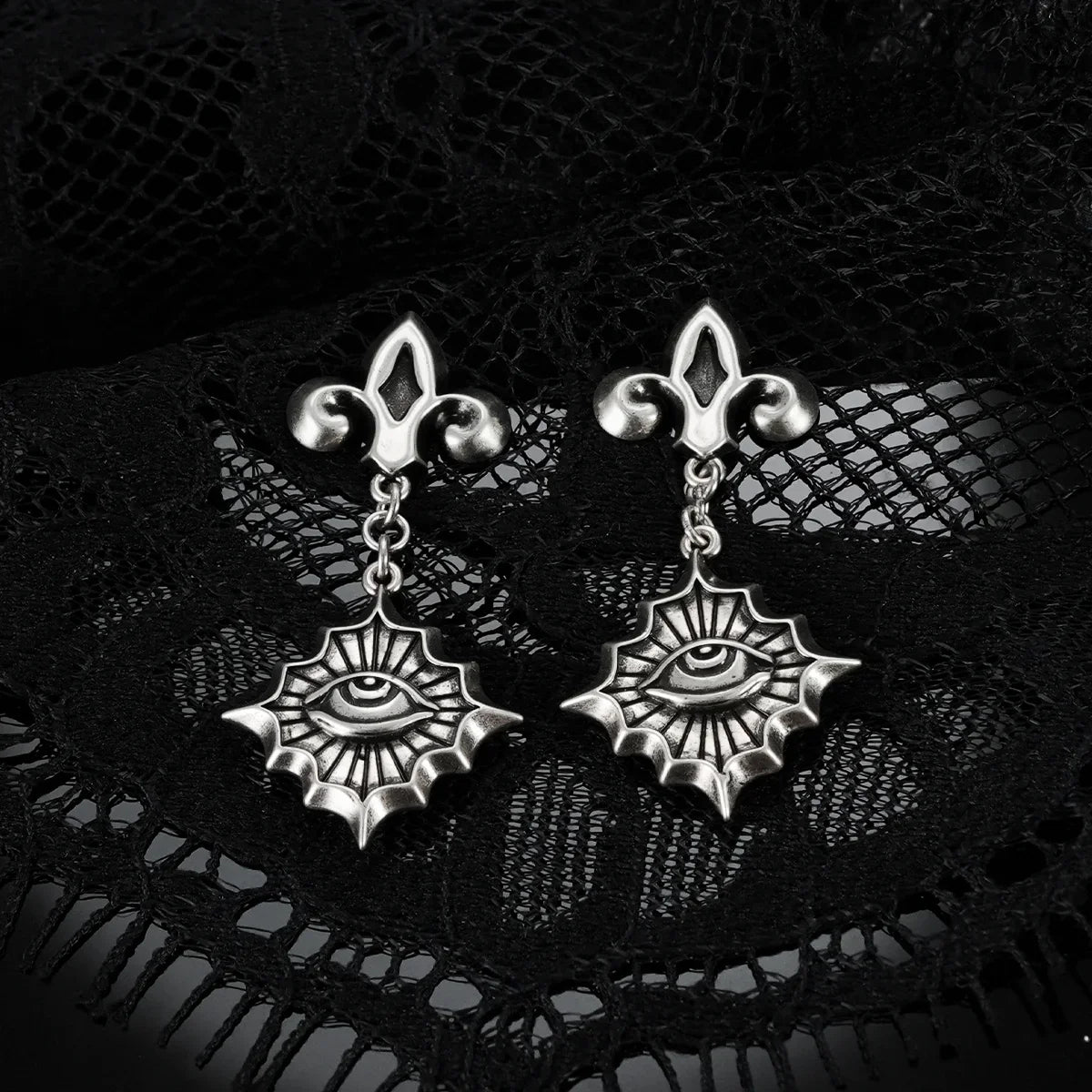 RADIANT WITNESS EARRINGS