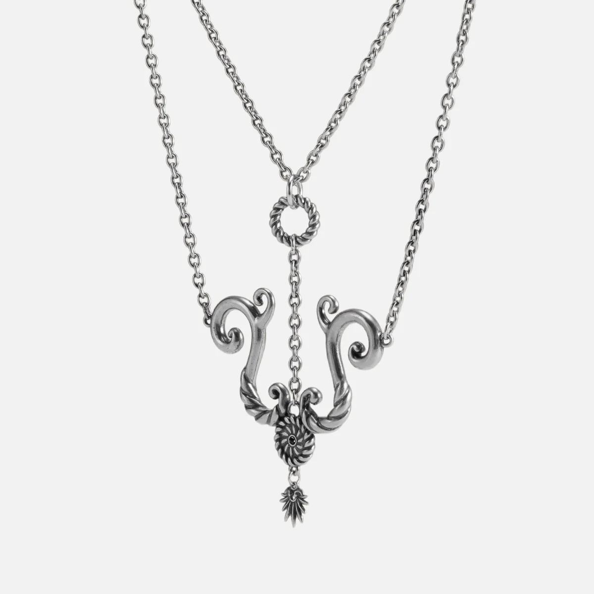 TIDEWORN KNOT NECKLACE