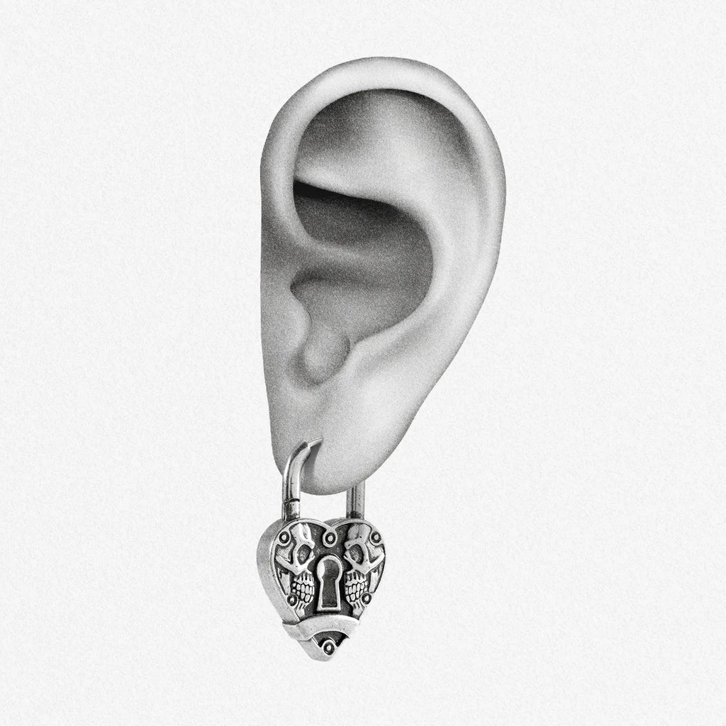 SKULL HEARTLOCK EARRINGS