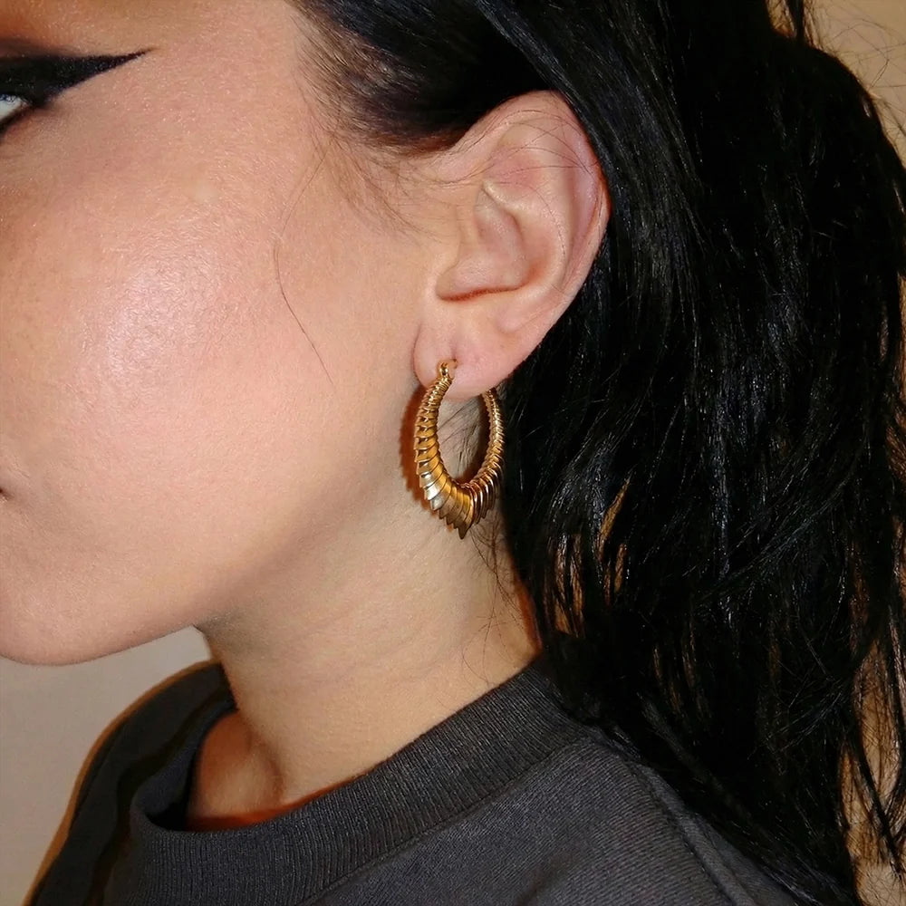 SPINE HALO EARRINGS