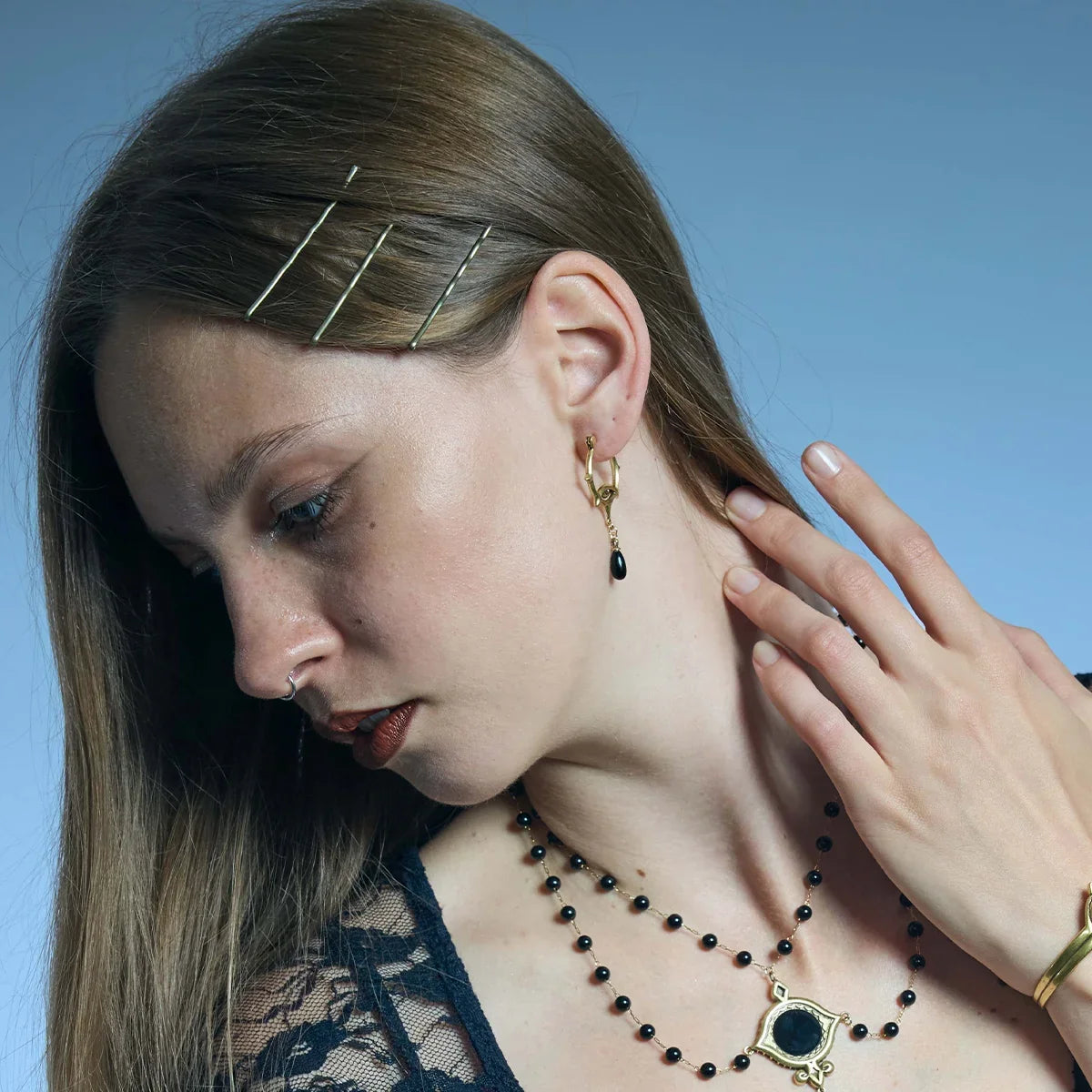 THORNED GAZE EARRINGS