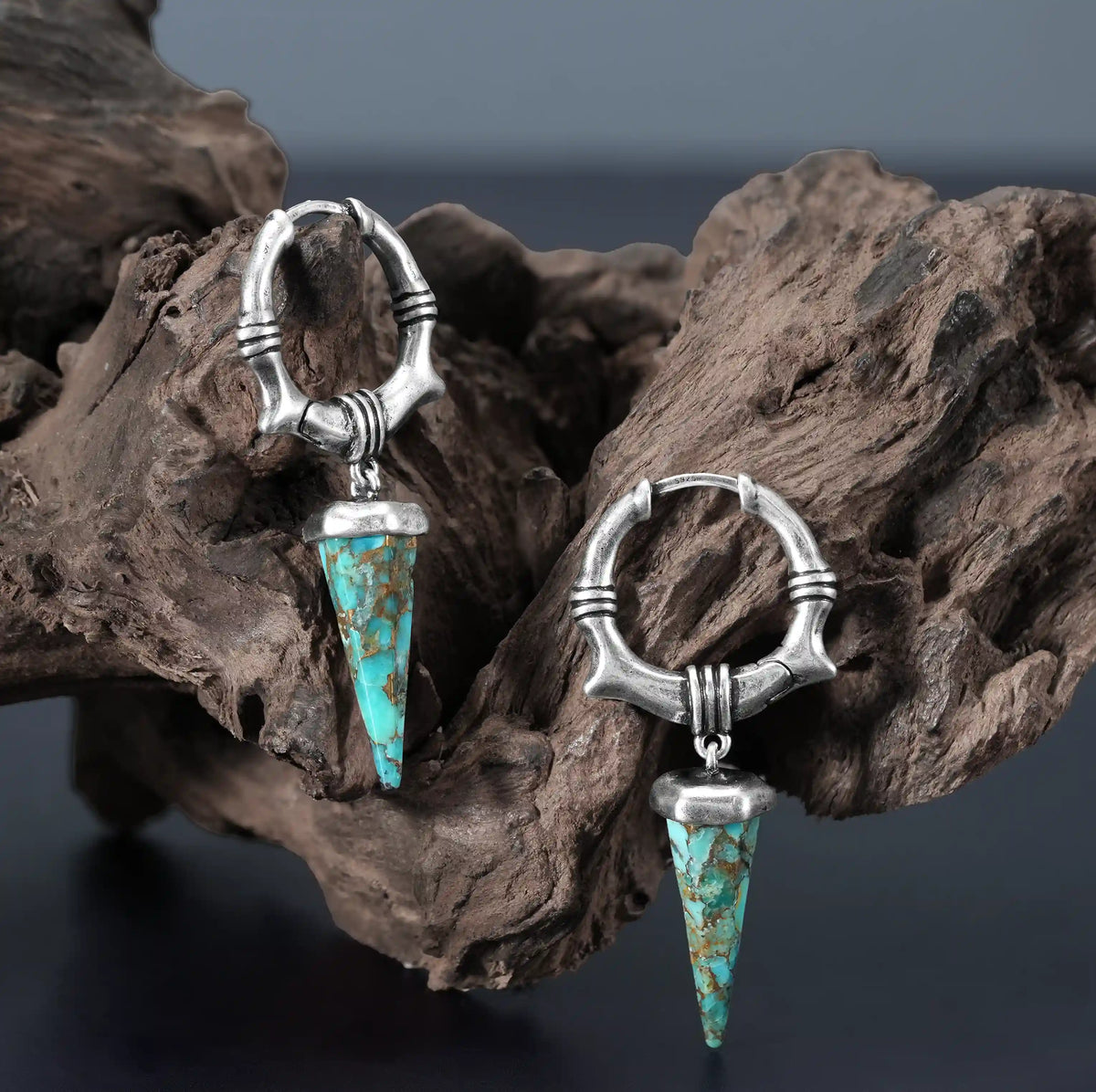 UNEARTHED SPIKE EARRINGS  (SILVER-TURQUOISE)