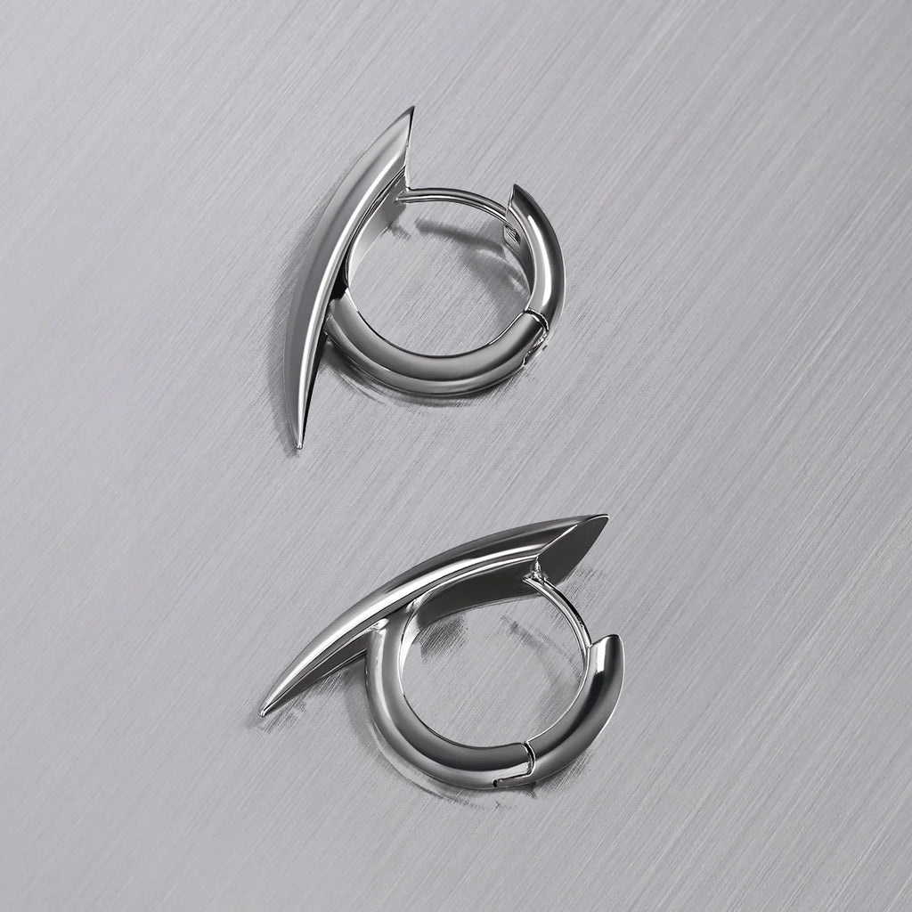 VENOM CLAW EARRINGS