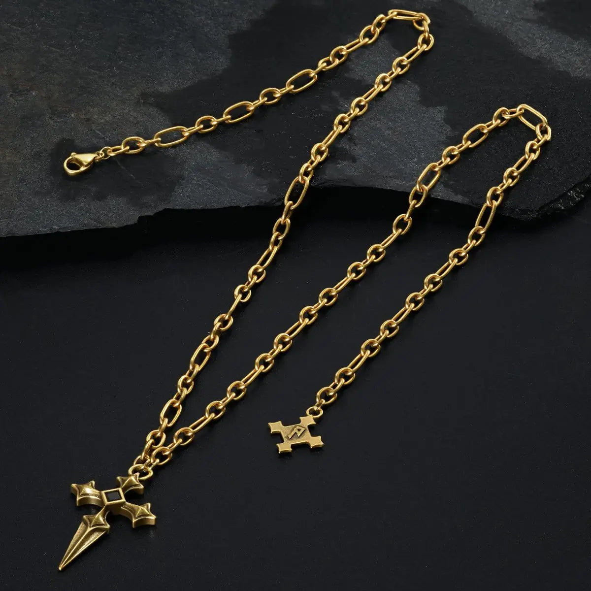 VESPER BLADE NECKLACE