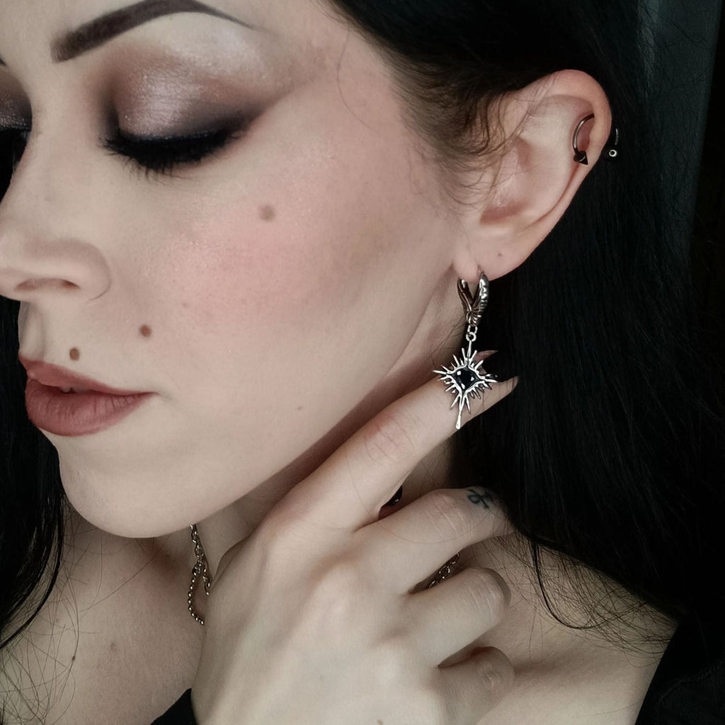 WINGED HEARTBURST EARRINGS (925 SILVER)