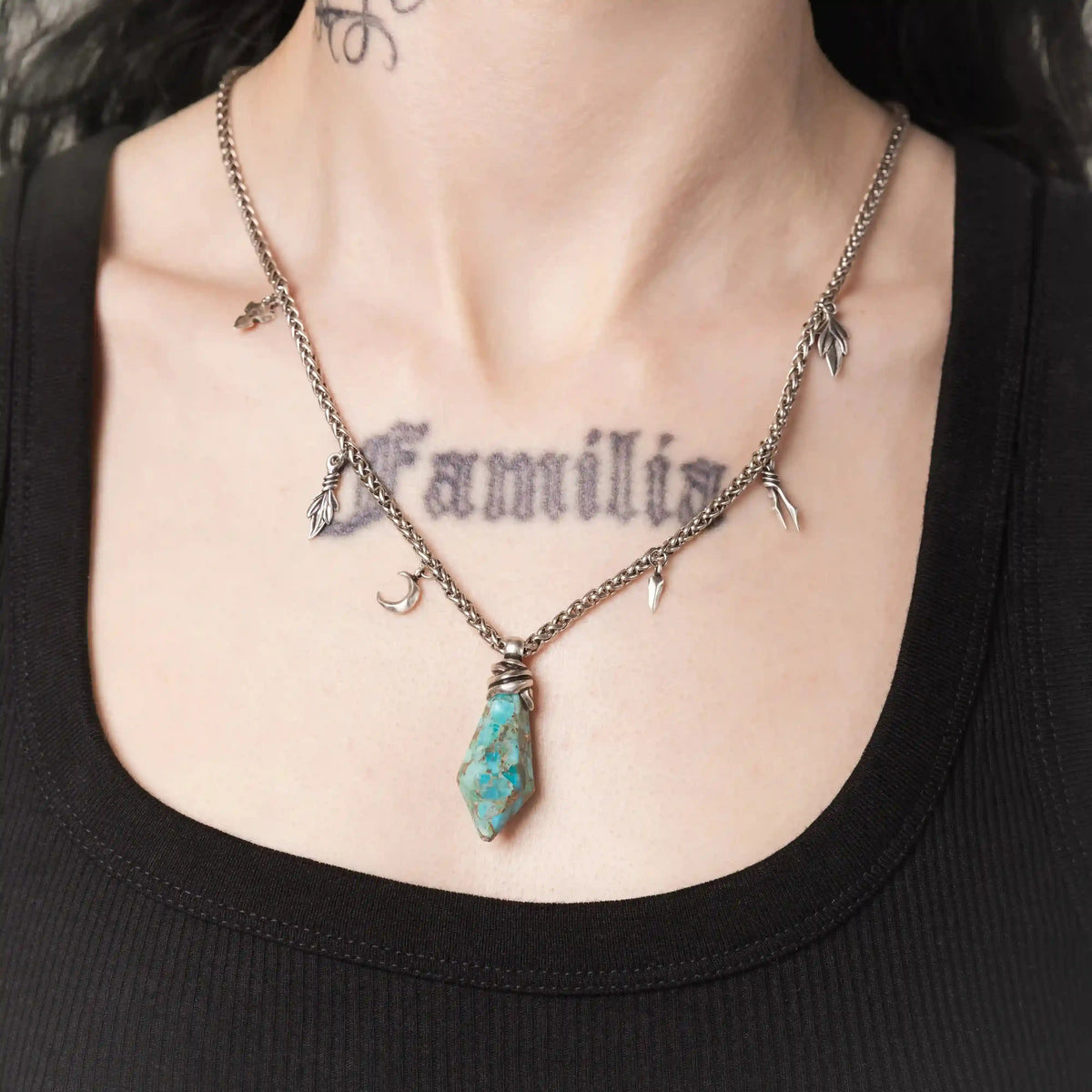 WRAPPED RELIC NECKLACE  (SILVER-TURQUOISE)