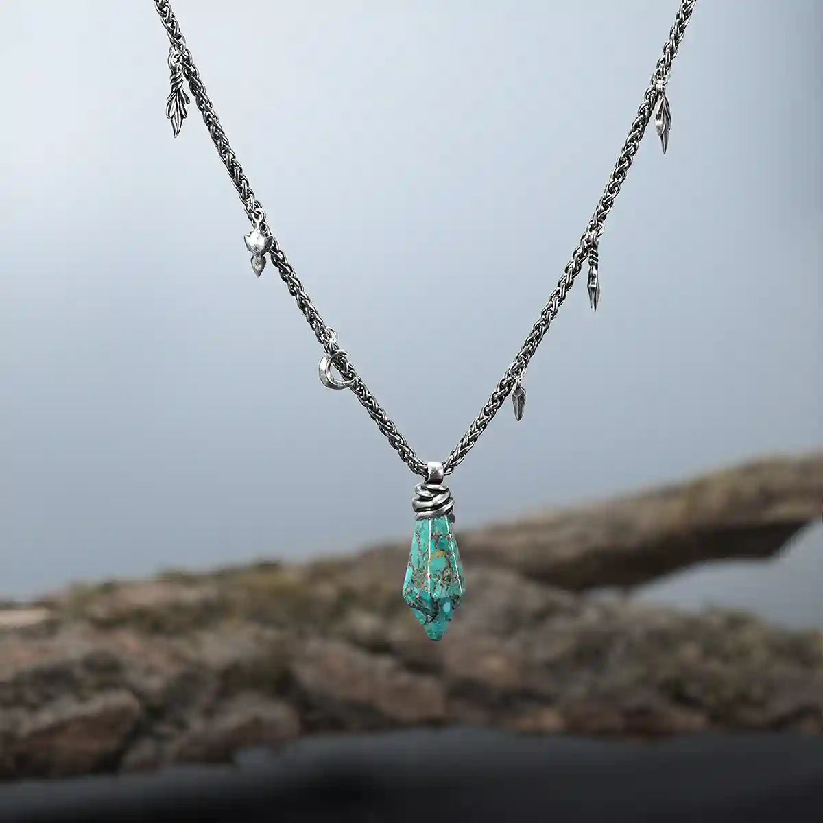 WRAPPED RELIC NECKLACE  (SILVER-TURQUOISE)